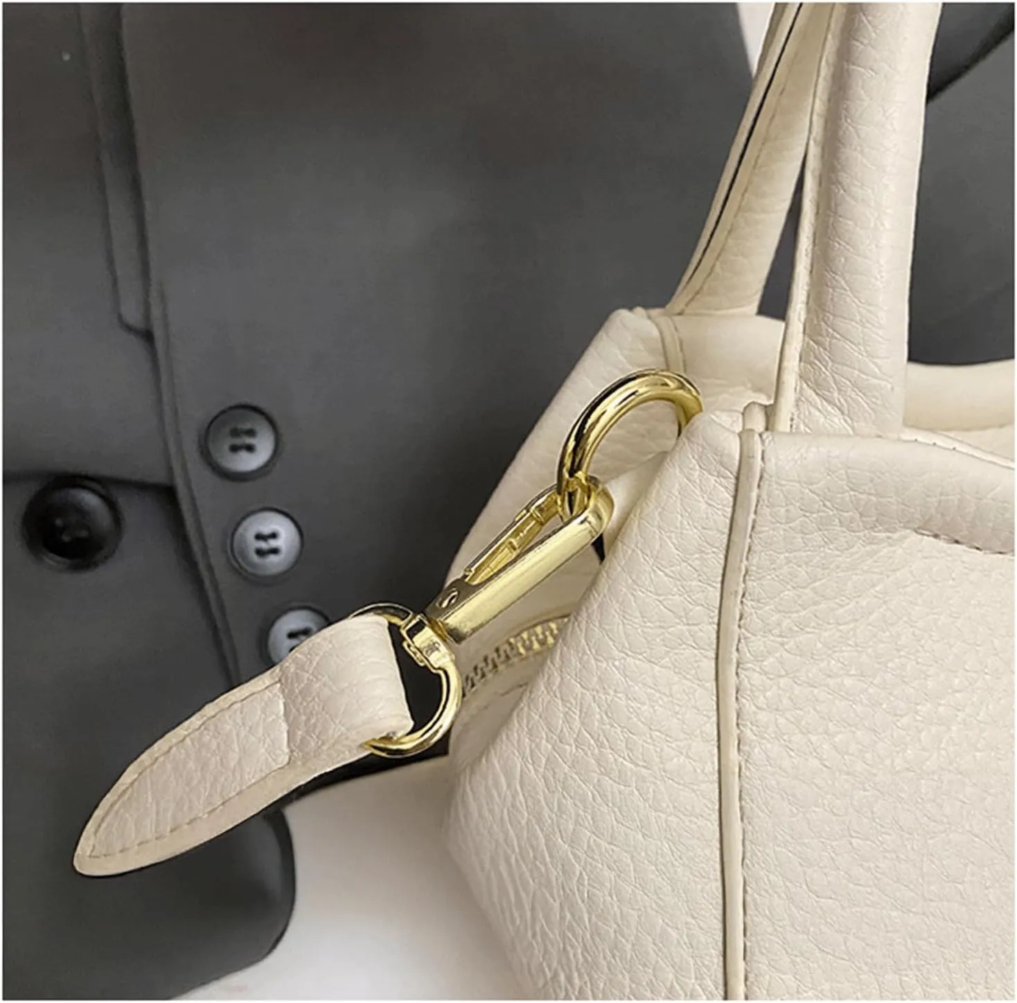 Mini Bucket Bag Vintage Peddled Leather Handbag with Heart Charm Small Bucket Bag Crossbody Purse