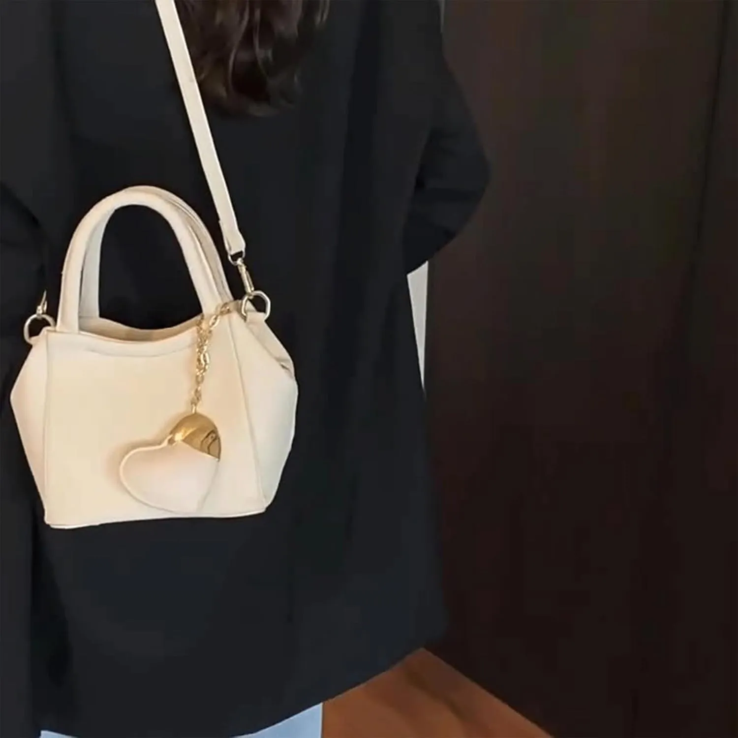 Mini Bucket Bag Vintage Peddled Leather Handbag with Heart Charm Small Bucket Bag Crossbody Purse